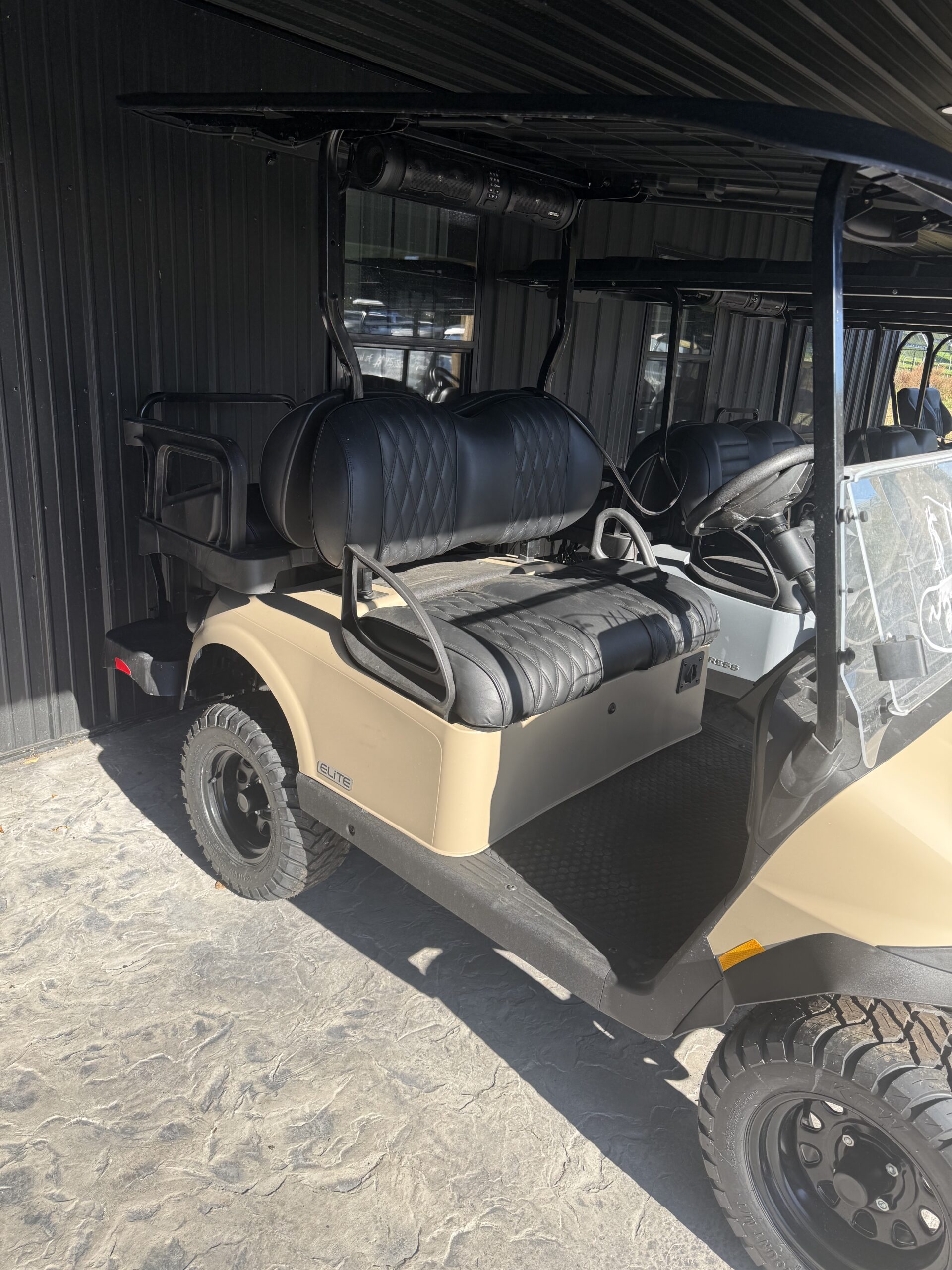 
								New 2026 E-Z-GO RXV 4-Passenger Golf Cart For Sale full									